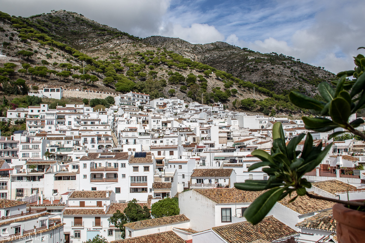 5 koselige hvite landsbyer ved Málaga